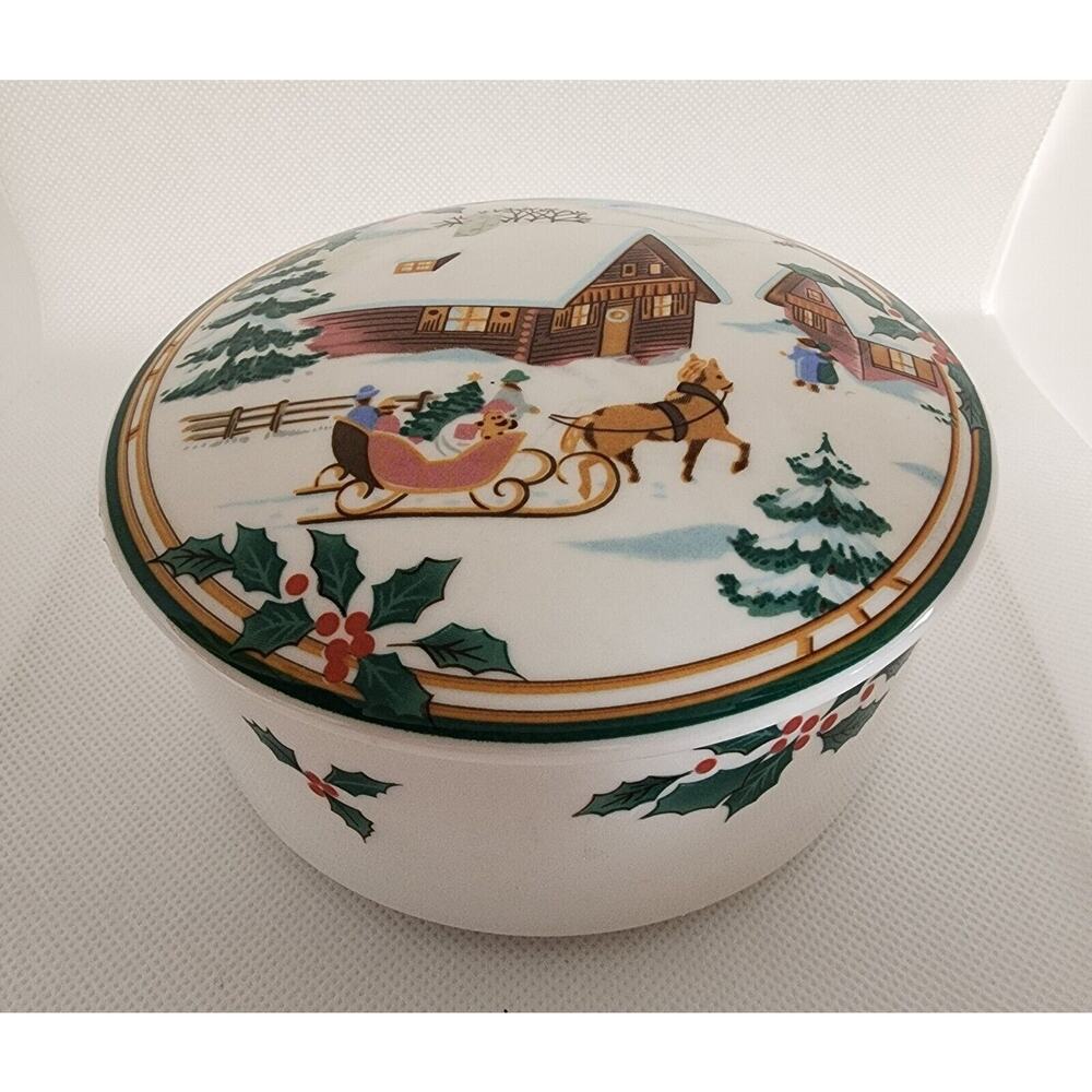 Trinket Box-Mikasa-"Christmas Magic"-White Porcelain-Decorative Lid Scene